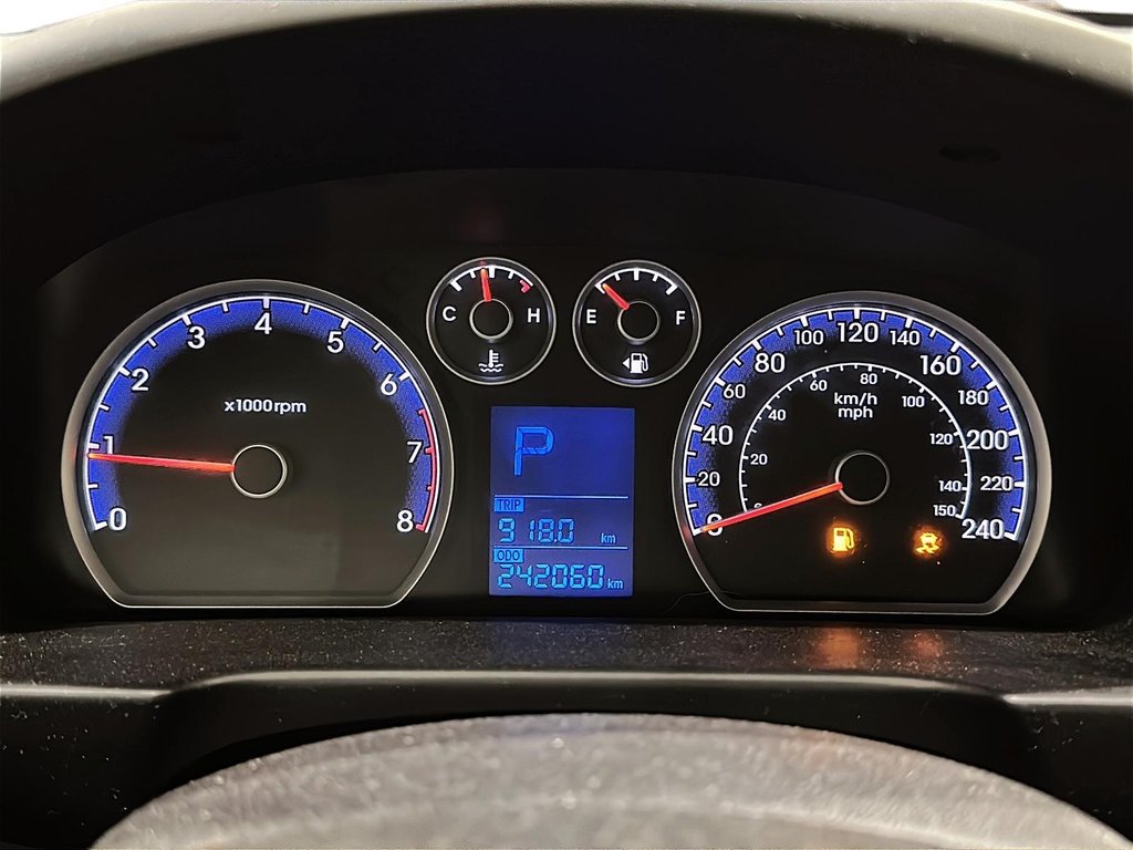 2012 Hyundai Elantra Touring GL at in Stratford, Ontario - 13 - w1024h768px