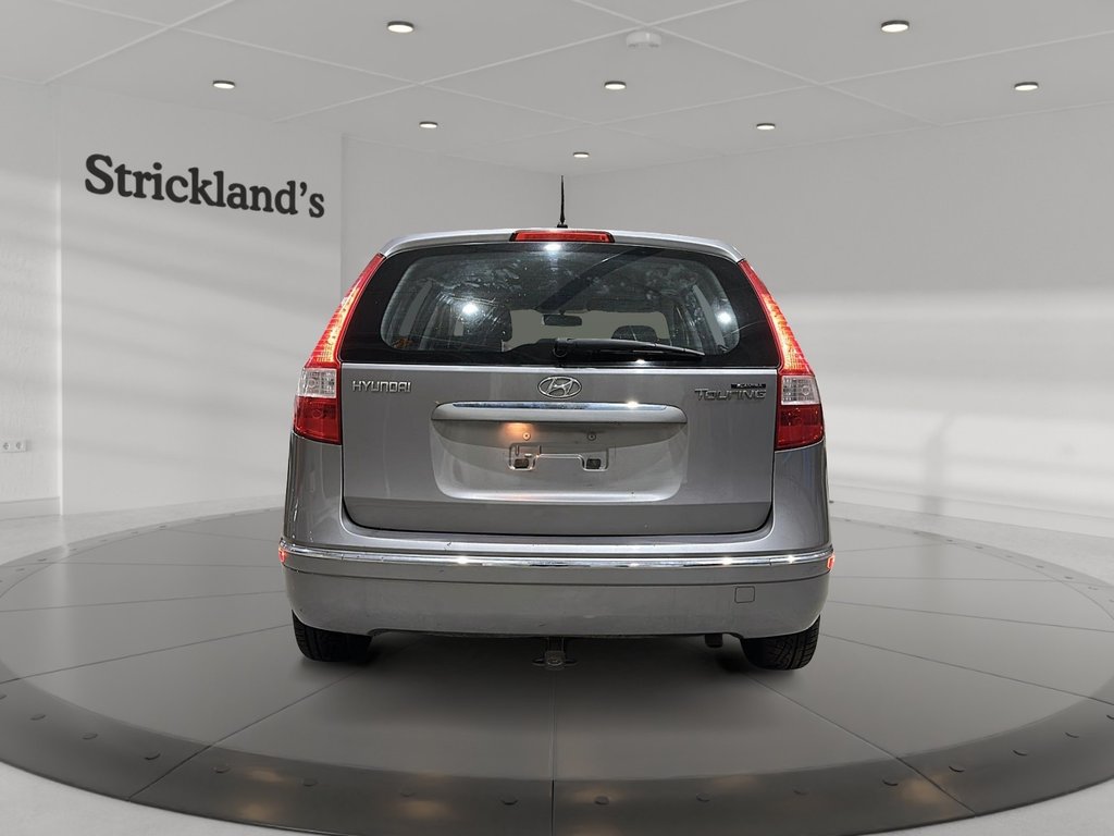 2012 Hyundai Elantra Touring GL at in Stratford, Ontario - 3 - w1024h768px