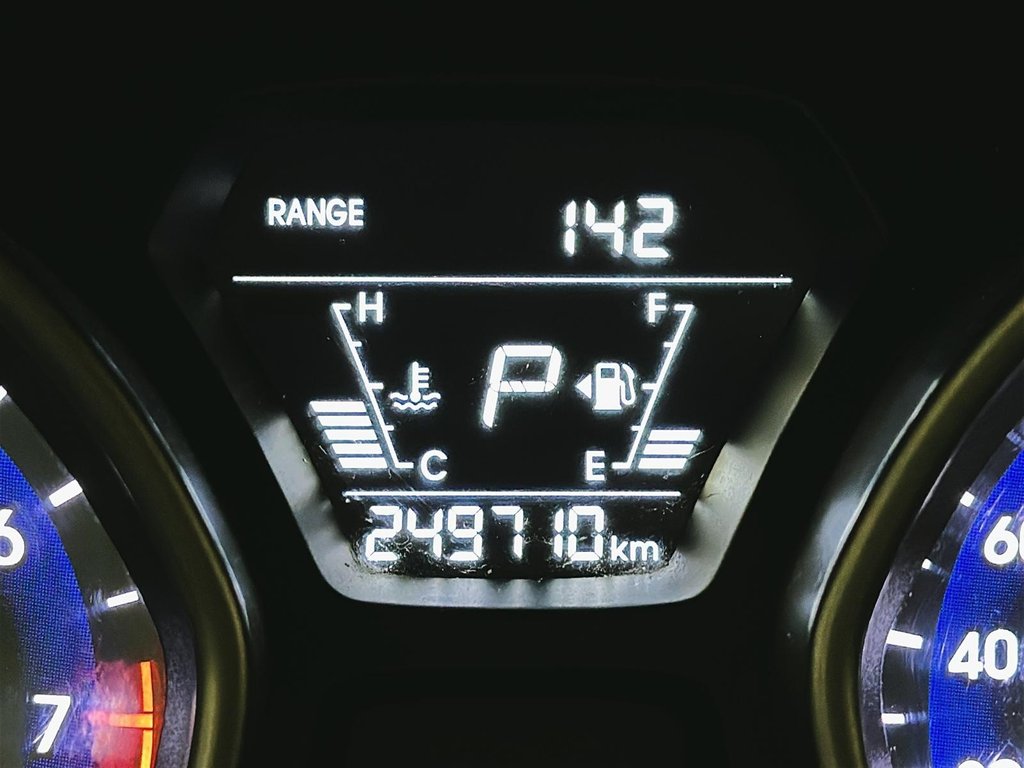 2015 Hyundai Elantra SE at in Stratford, Ontario - 12 - w1024h768px