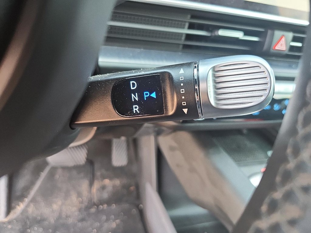 2024 Hyundai Ioniq 6 Preferred RWD Long Range in Stratford, Ontario - 14 - w1024h768px