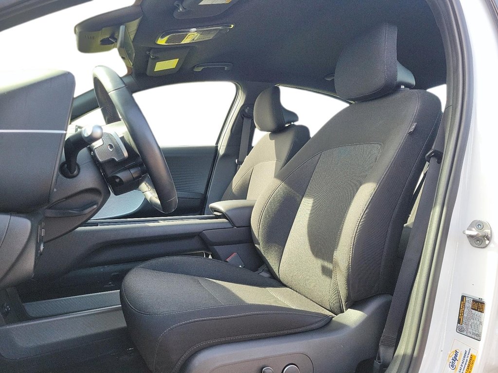 2025 Hyundai IONIQ 6 Preferred RWD Long Range in Brantford, Ontario - 8 - w1024h768px
