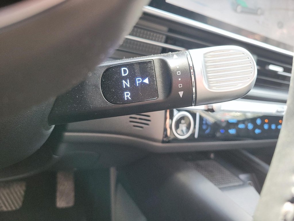 2025 Hyundai IONIQ 6 Preferred RWD Long Range in Brantford, Ontario - 14 - w1024h768px