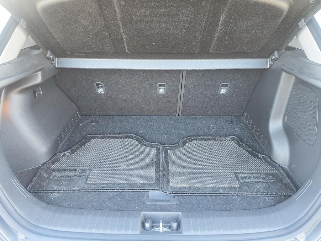 2021 Hyundai Kona EV Preferred in Stratford, Ontario - 6 - w1024h768px