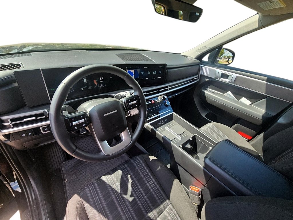 2025 Hyundai Santa Fe Hybrid Preferred AWD in Brantford, Ontario - 9 - w1024h768px