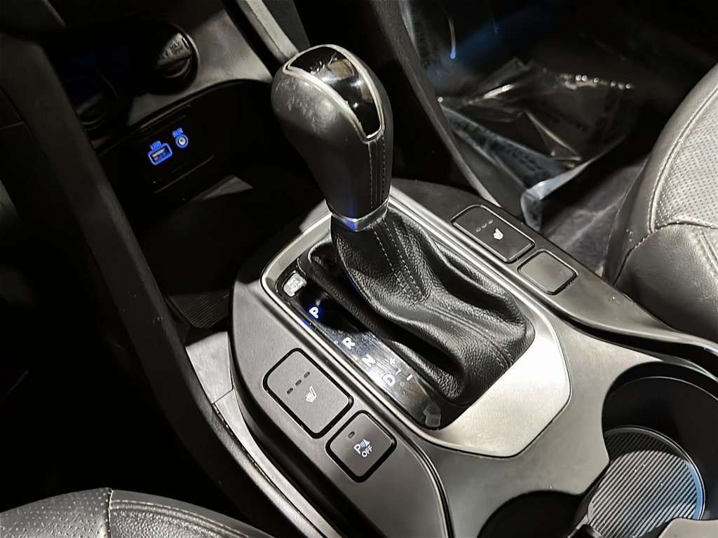 2018 Hyundai Santa Fe Sport AWD 2.0T Ultimate in Brantford, Ontario - 14 - w1024h768px