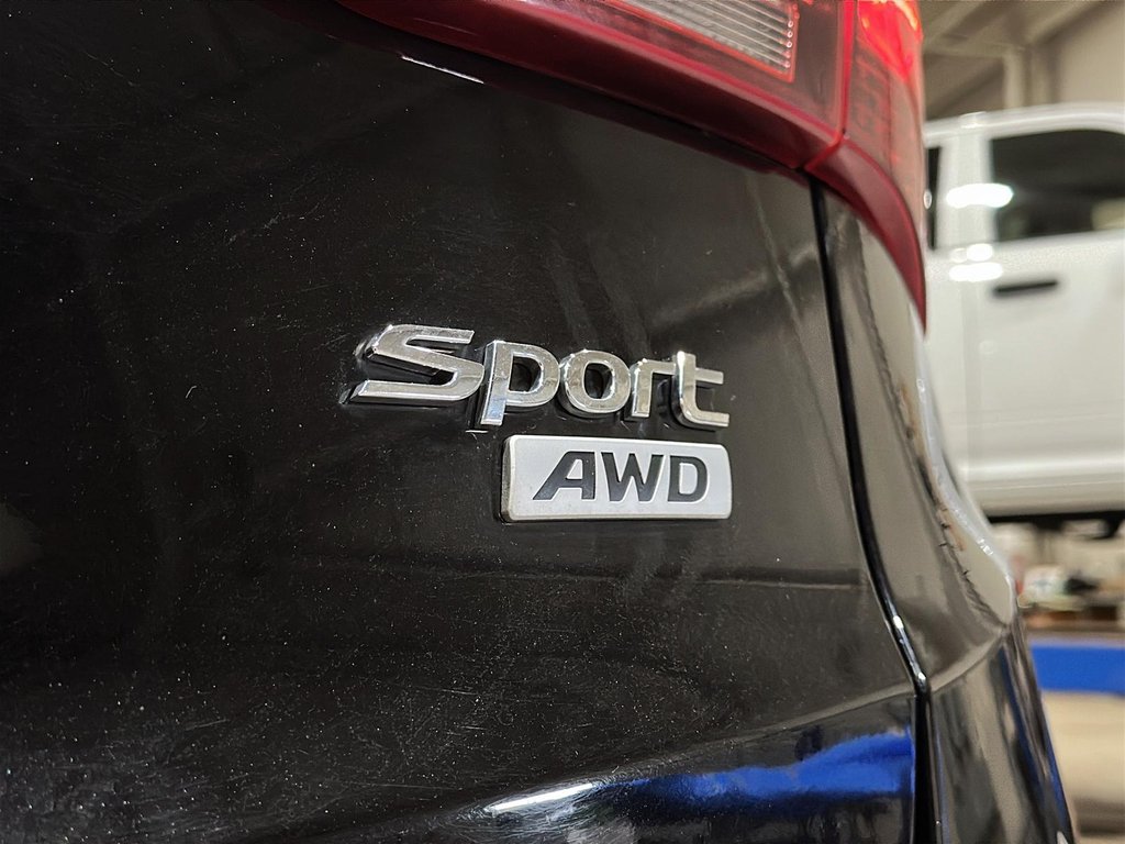 2018 Hyundai Santa Fe Sport AWD 2.0T Ultimate in Brantford, Ontario - 15 - w1024h768px