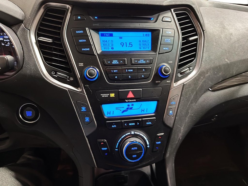 2015 Hyundai Santa Fe XL 3.3L AWD Limited in Brantford, Ontario - 14 - w1024h768px