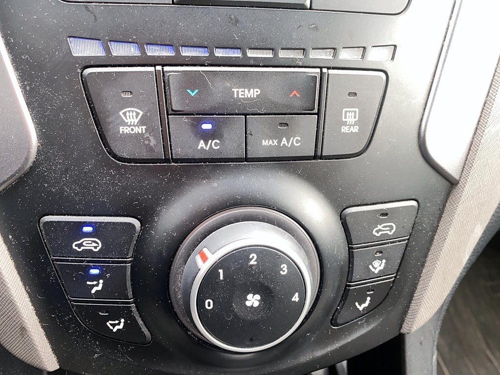 2016 Hyundai Santa Fe XL AWD Limited 6 Passenger in Brantford, Ontario - 17 - w1024h768px