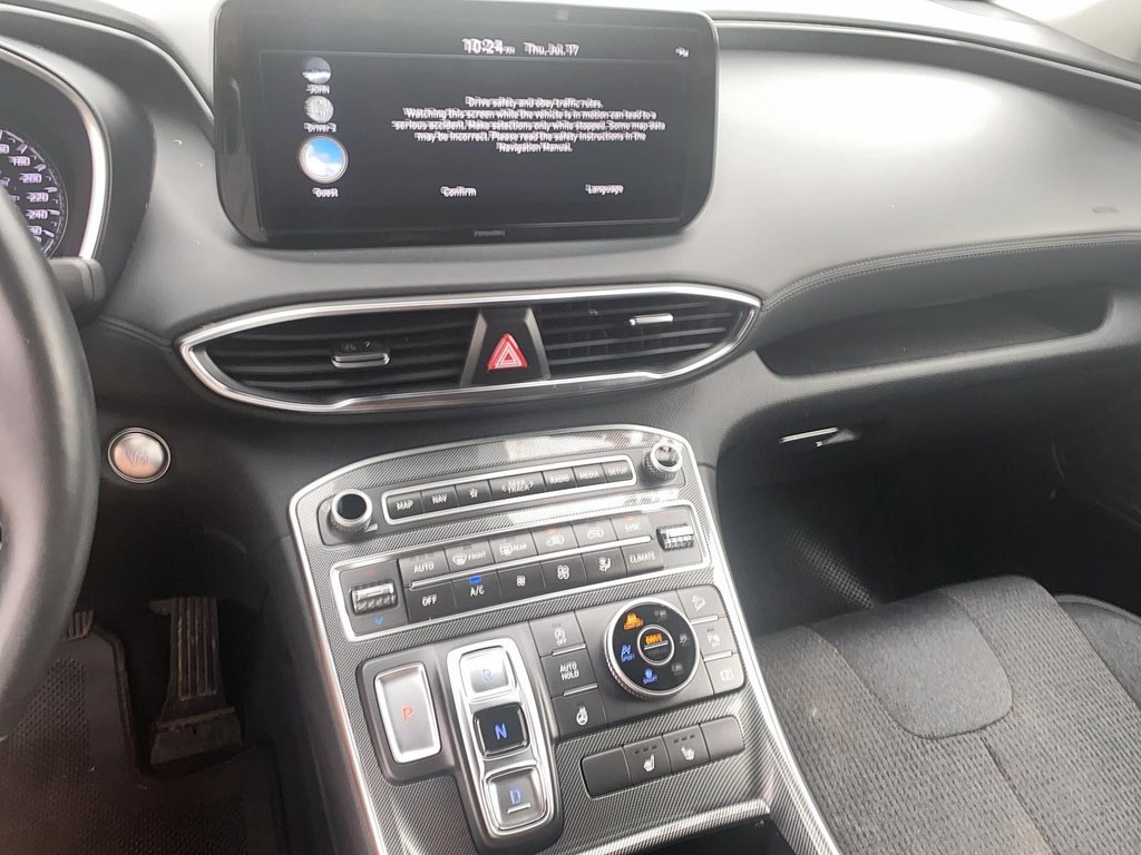 2023 Hyundai Santa Fe Preferred AWD 2.5L in Stratford, Ontario - 13 - w1024h768px