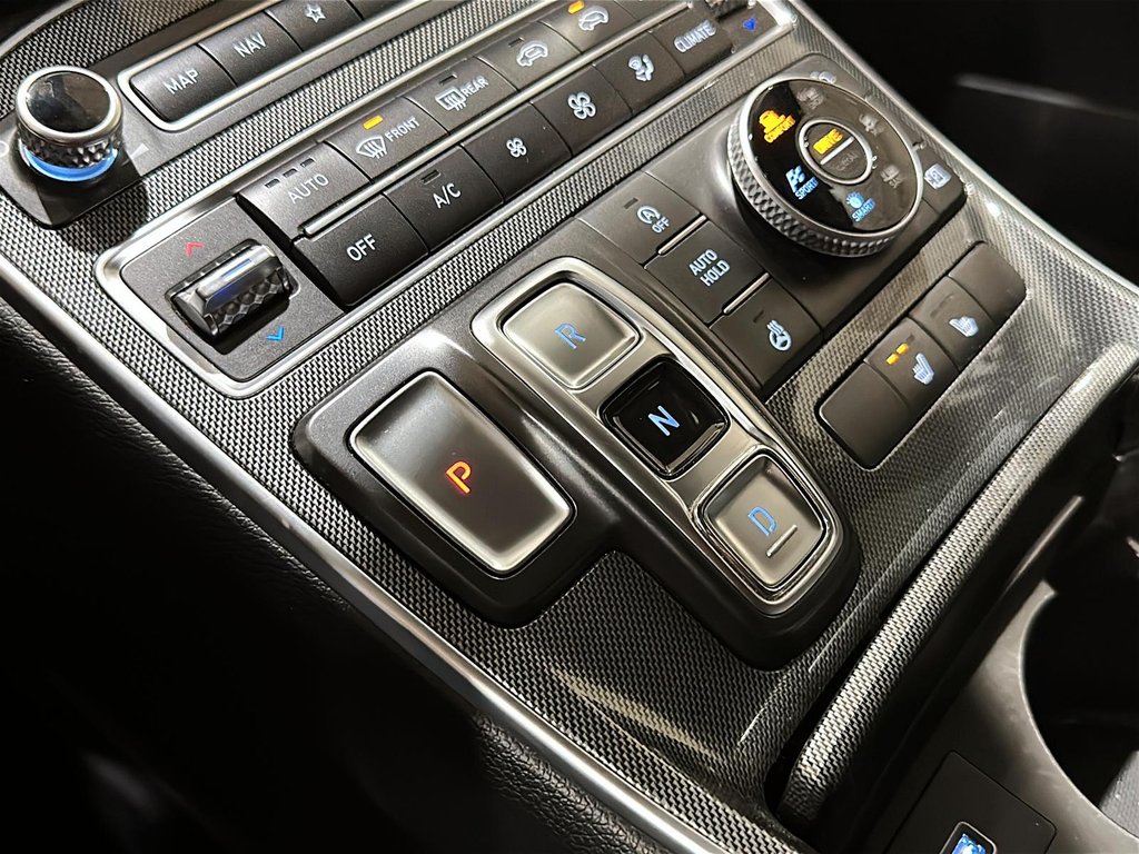 2023 Hyundai Santa Fe Preferred AWD 2.5L in Brantford, Ontario - 14 - w1024h768px
