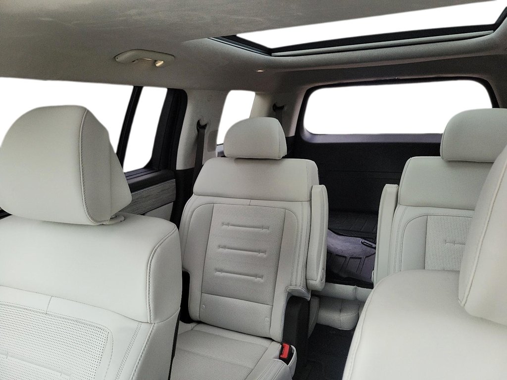 2025 Hyundai Santa Fe Ultimate Calligraphy AWD w/Beige Interior in Brantford, Ontario - 20 - w1024h768px