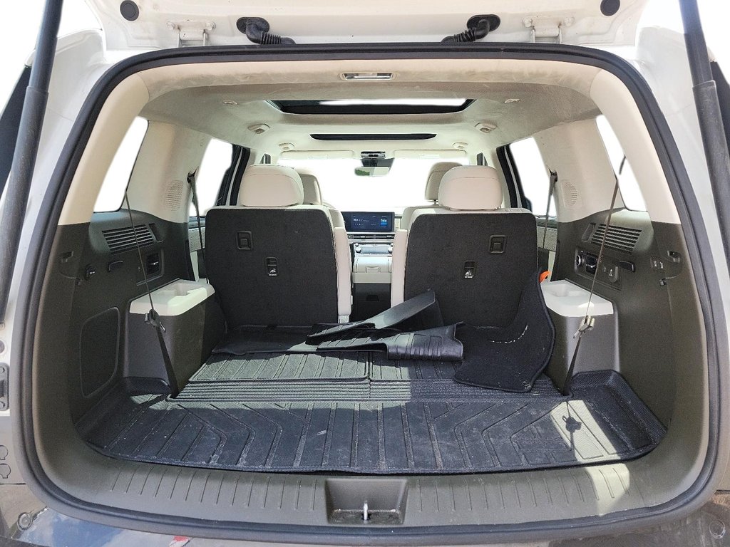 2025 Hyundai Santa Fe Ultimate Calligraphy AWD w/Beige Interior in Brantford, Ontario - 6 - w1024h768px