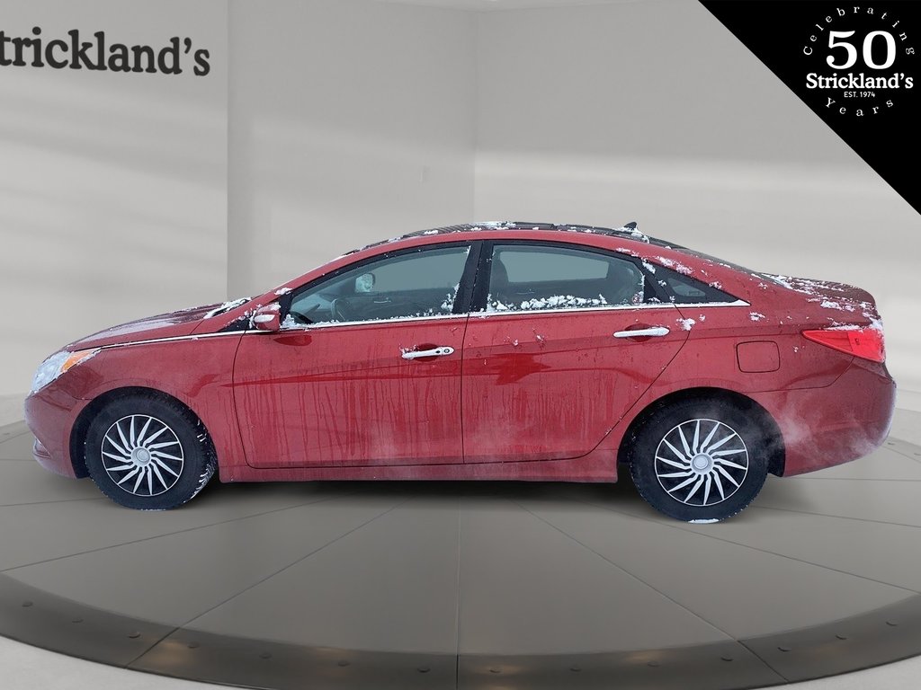 2012  Sonata 2.0T Limited at in Stratford, Ontario - 4 - w1024h768px