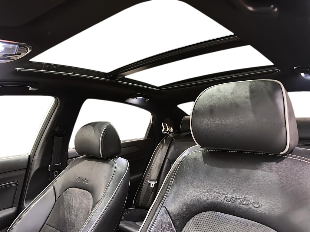 2018 Hyundai Sonata 2.0T Sport in Brantford, Ontario - 15 - w1024h768px