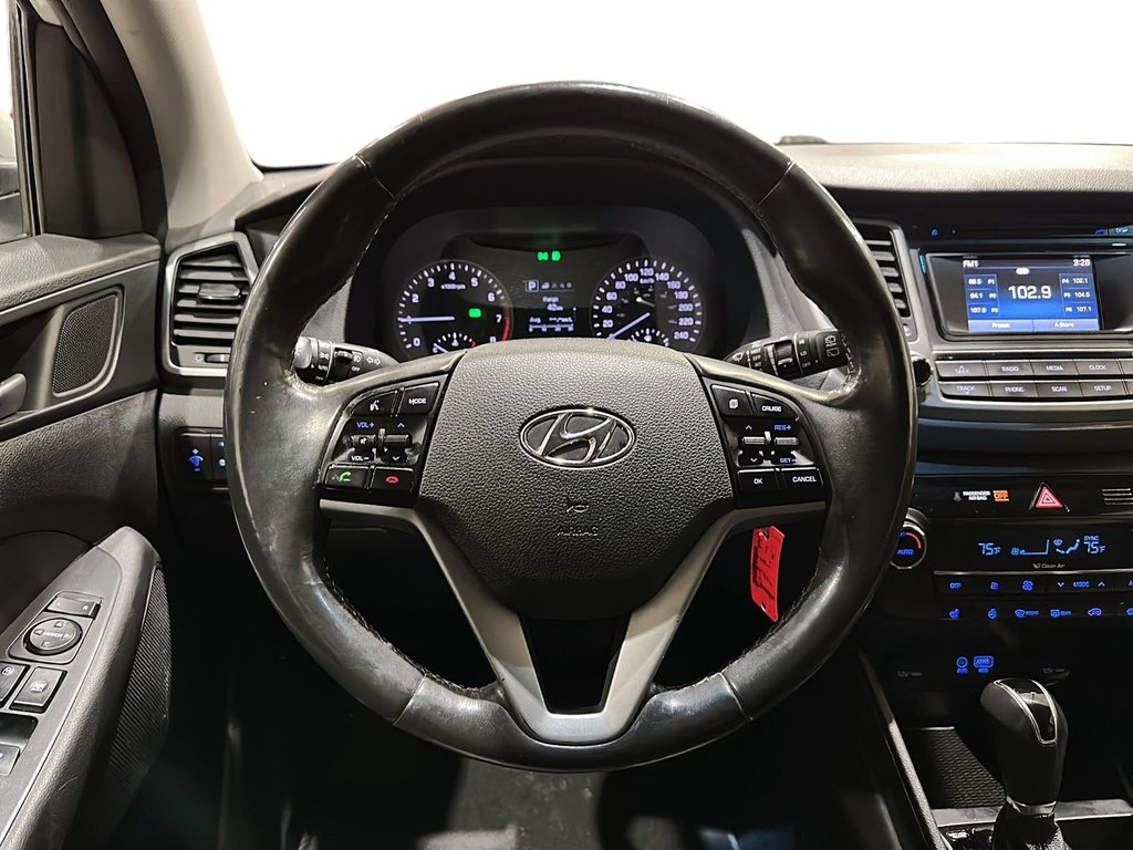 2017 Hyundai Tucson FWD 2.0L SE in Brantford, Ontario - 11 - w1024h768px
