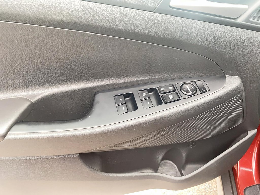 2019 Hyundai Tucson AWD 2.0L Preferred in Brantford, Ontario - 10 - w1024h768px