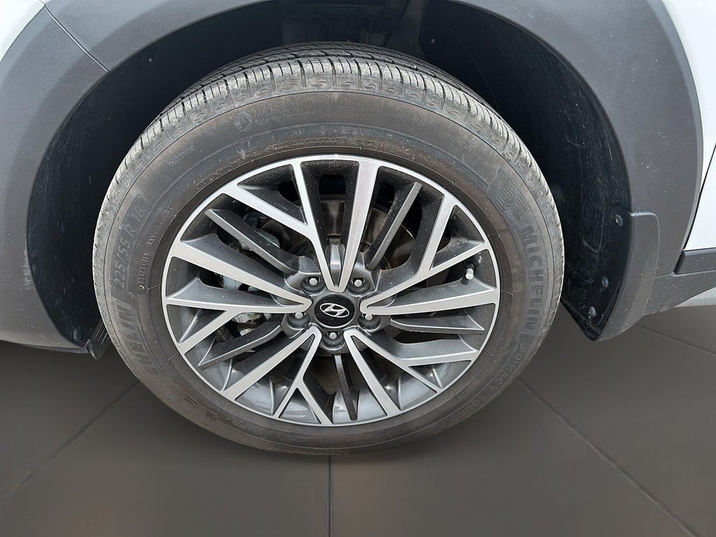 2020 Hyundai Tucson AWD 2.4L Luxury in Stratford, Ontario - 6 - w1024h768px