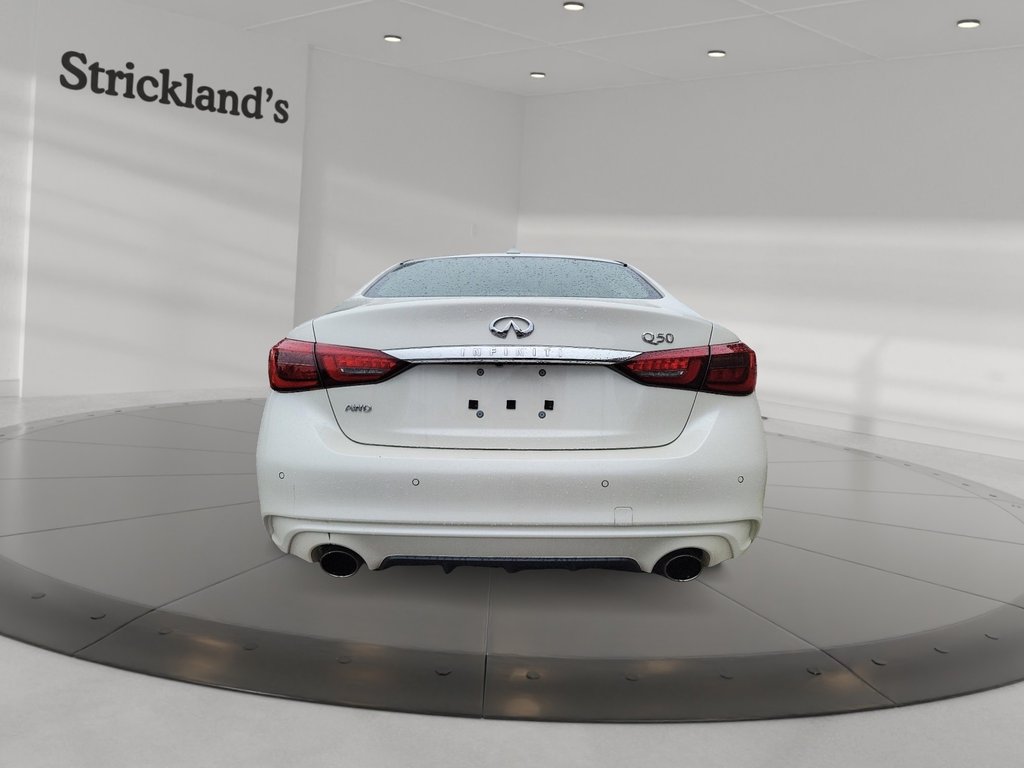 2022 Infiniti Q50 LUXE in Brantford, Ontario - 3 - w1024h768px