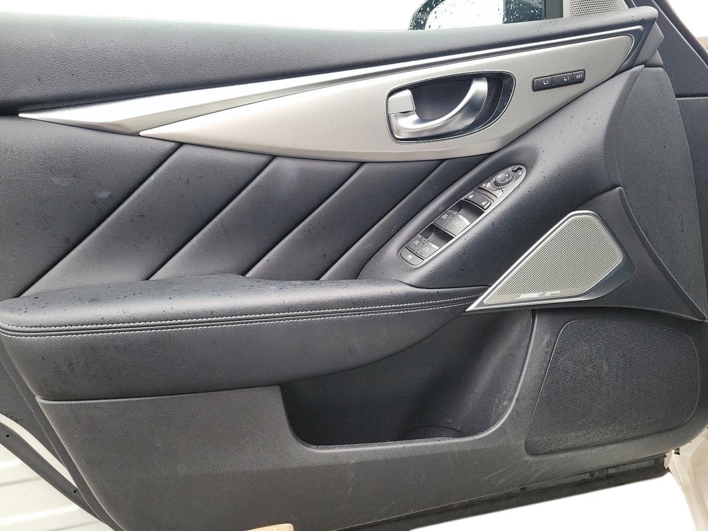 2022 Infiniti Q50 LUXE in Brantford, Ontario - 10 - w1024h768px