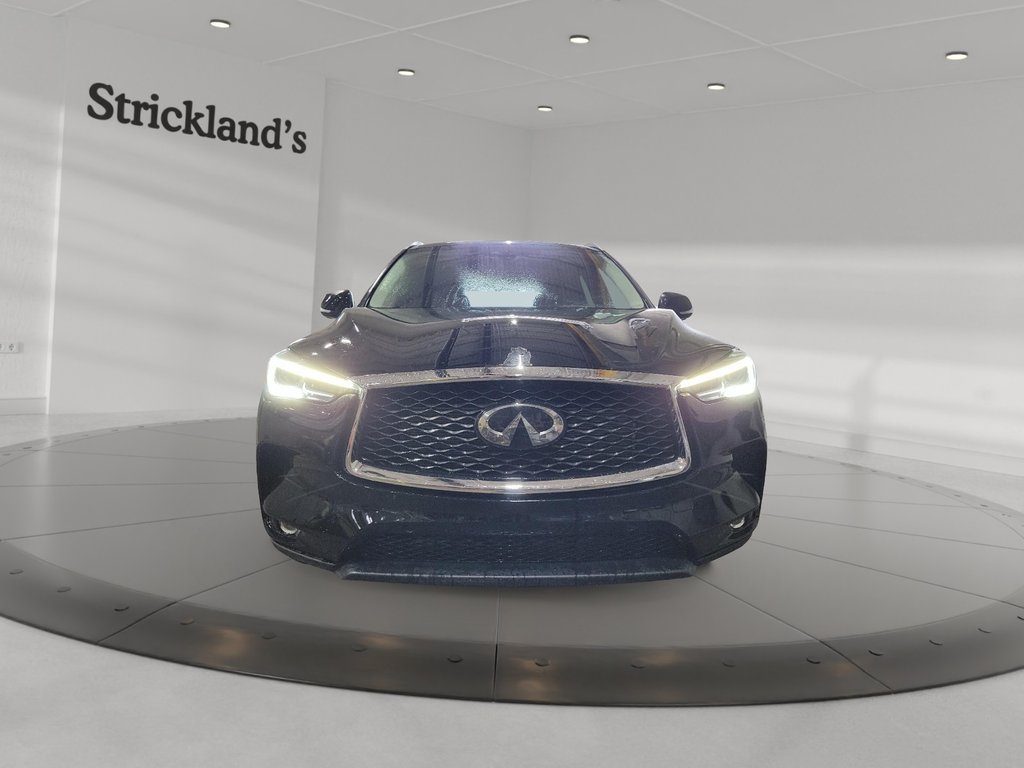 2021 Infiniti QX50 2.0T Essential AWD in Brantford, Ontario - 2 - w1024h768px