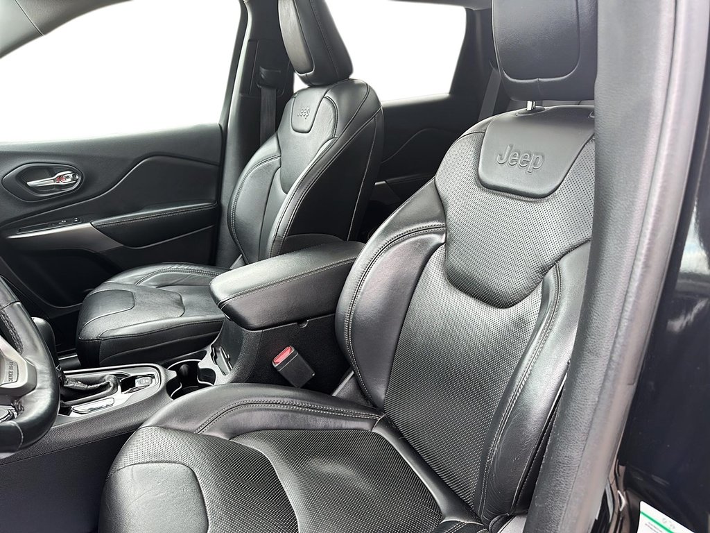 2019 Jeep Cherokee 4x4 Limited in Stratford, Ontario - 8 - w1024h768px