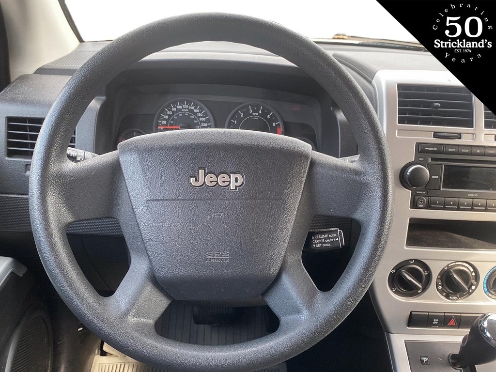 2008  Compass Sport 2WD in Stratford, Ontario - 9 - w1024h768px