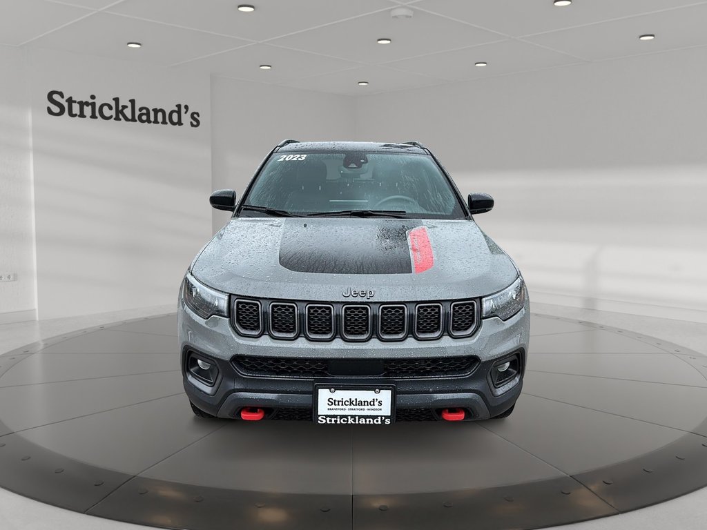 2023 Jeep Compass 4x4 Trailhawk in Stratford, Ontario - 2 - w1024h768px