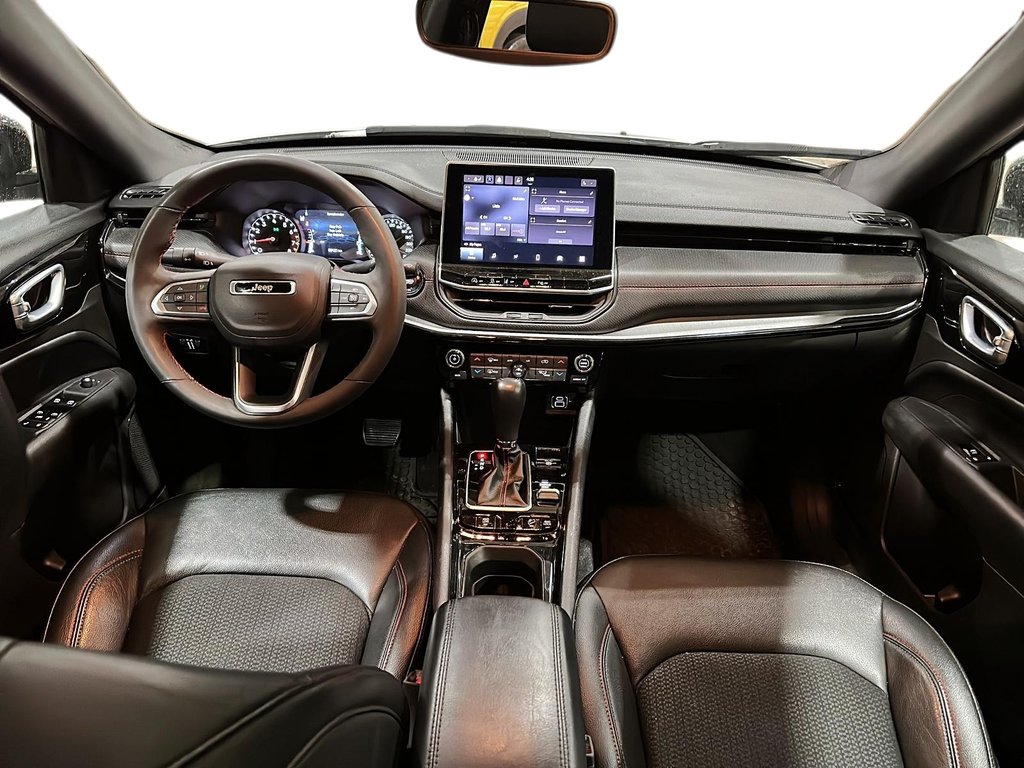 2024 Jeep Compass Trailhawk 4x4 in Brantford, Ontario - 9 - w1024h768px