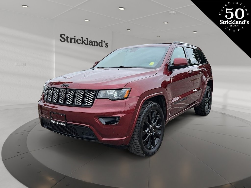 2021  Grand Cherokee 4X4 Laredo in Stratford, Ontario - 1 - w1024h768px