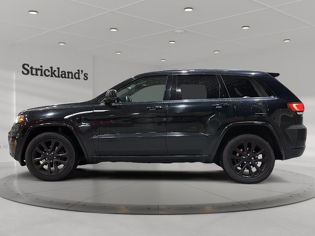 2017 Jeep Grand Cherokee 4x4 Laredo in Stratford, Ontario - 5 - w1024h768px