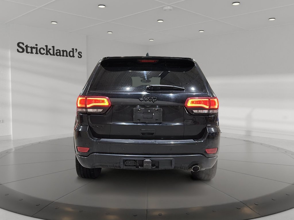 2017 Jeep Grand Cherokee 4x4 Laredo in Stratford, Ontario - 3 - w1024h768px