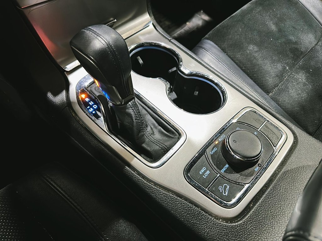 2017 Jeep Grand Cherokee 4x4 Laredo in Stratford, Ontario - 14 - w1024h768px