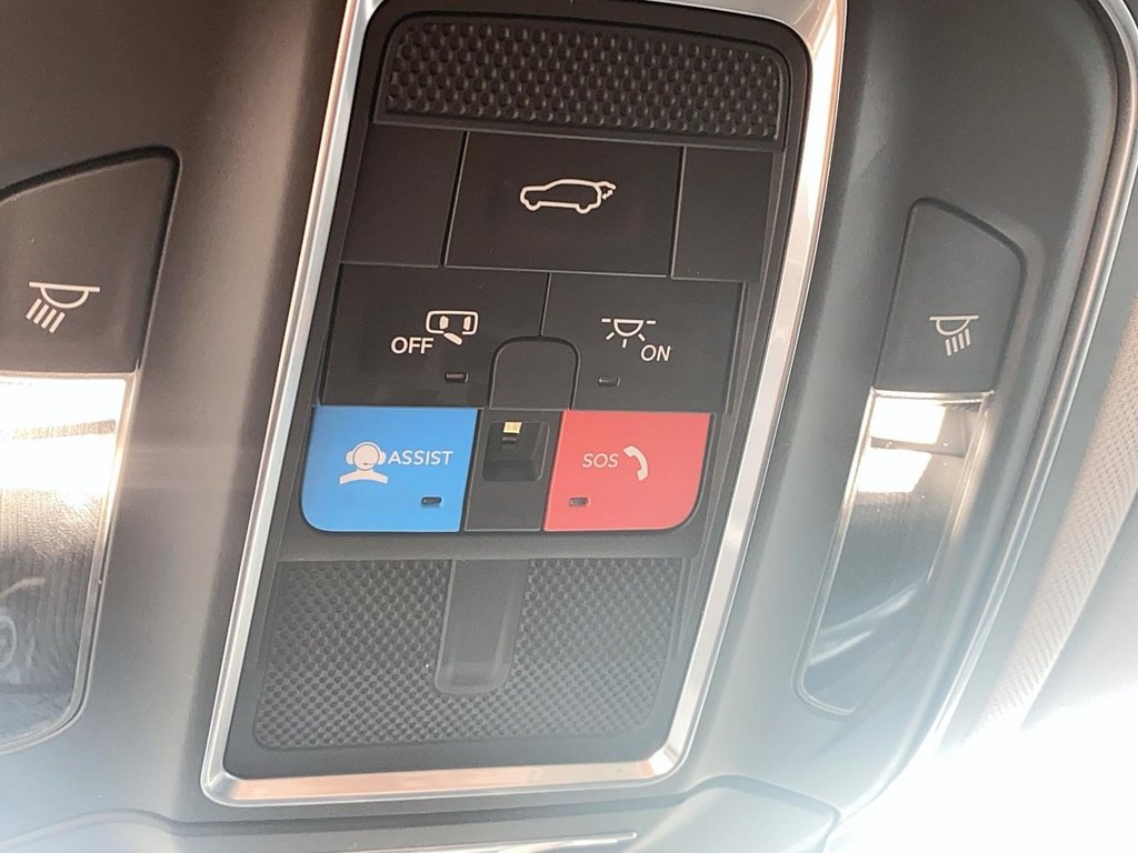 2021 Jeep Grand Cherokee L 4x4 Laredo in Brantford, Ontario - 19 - w1024h768px