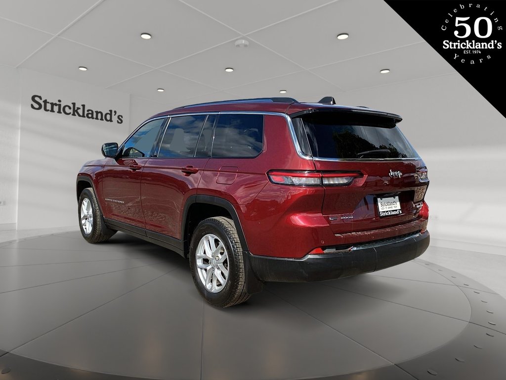 2021  Grand Cherokee L 4x4 Laredo in Brantford, Ontario - 4 - w1024h768px