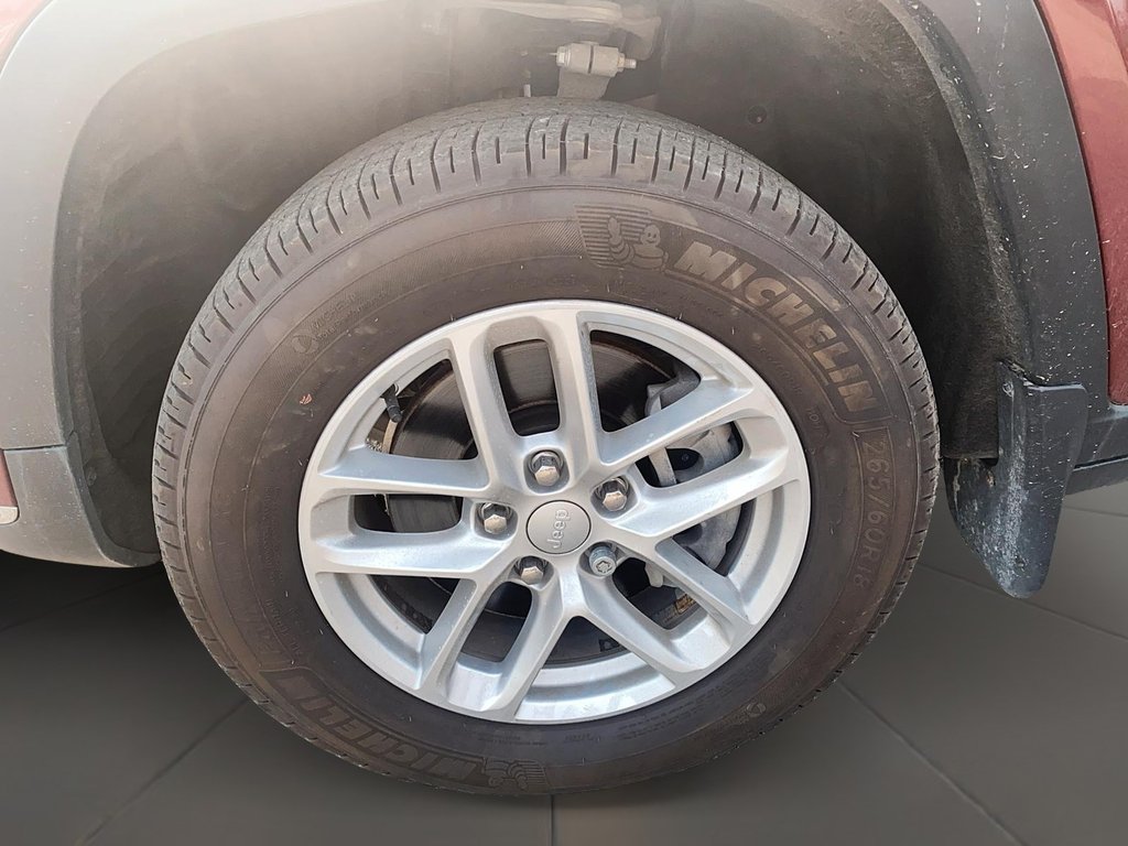 2021 Jeep Grand Cherokee L 4x4 Laredo in Brantford, Ontario - 7 - w1024h768px