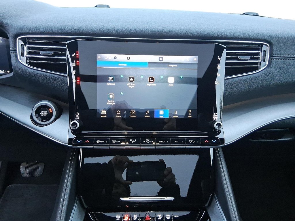 2024 Jeep Wagoneer Series II Carbide 4x4 in Brantford, Ontario - 16 - w1024h768px