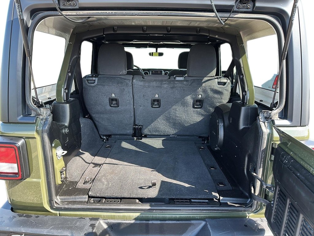 2023 Jeep Wrangler Unlimited Sport in Brantford, Ontario - 6 - w1024h768px