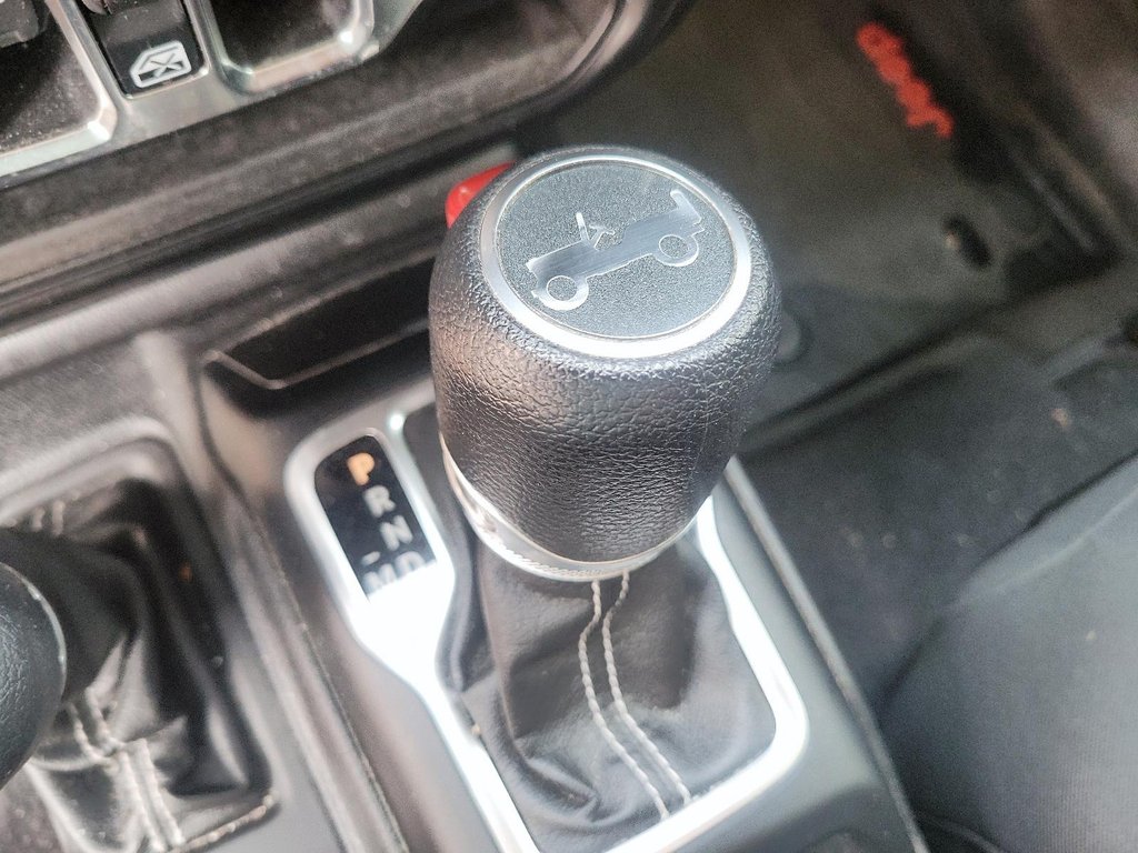 2018 Jeep Wrangler Jl Unlimited Sahara in Brantford, Ontario - 14 - w1024h768px