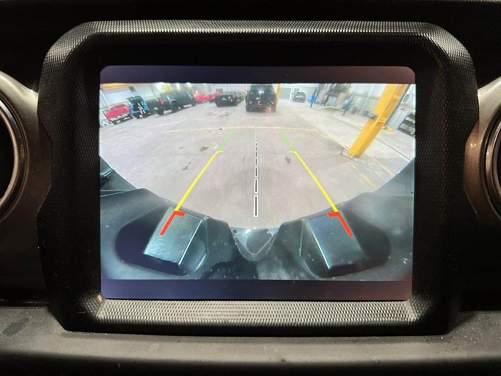 2019 Jeep Wrangler Jl Unlimited Sahara in Stratford, Ontario - 14 - w1024h768px