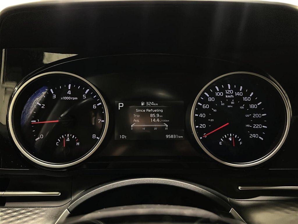 2024 Kia Carnival LX+ FWD in Brantford, Ontario - 13 - w1024h768px