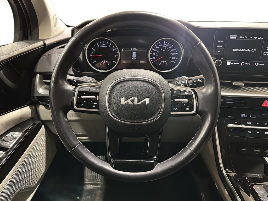 2024 Kia Carnival LX+ FWD in Brantford, Ontario - 11 - w1024h768px