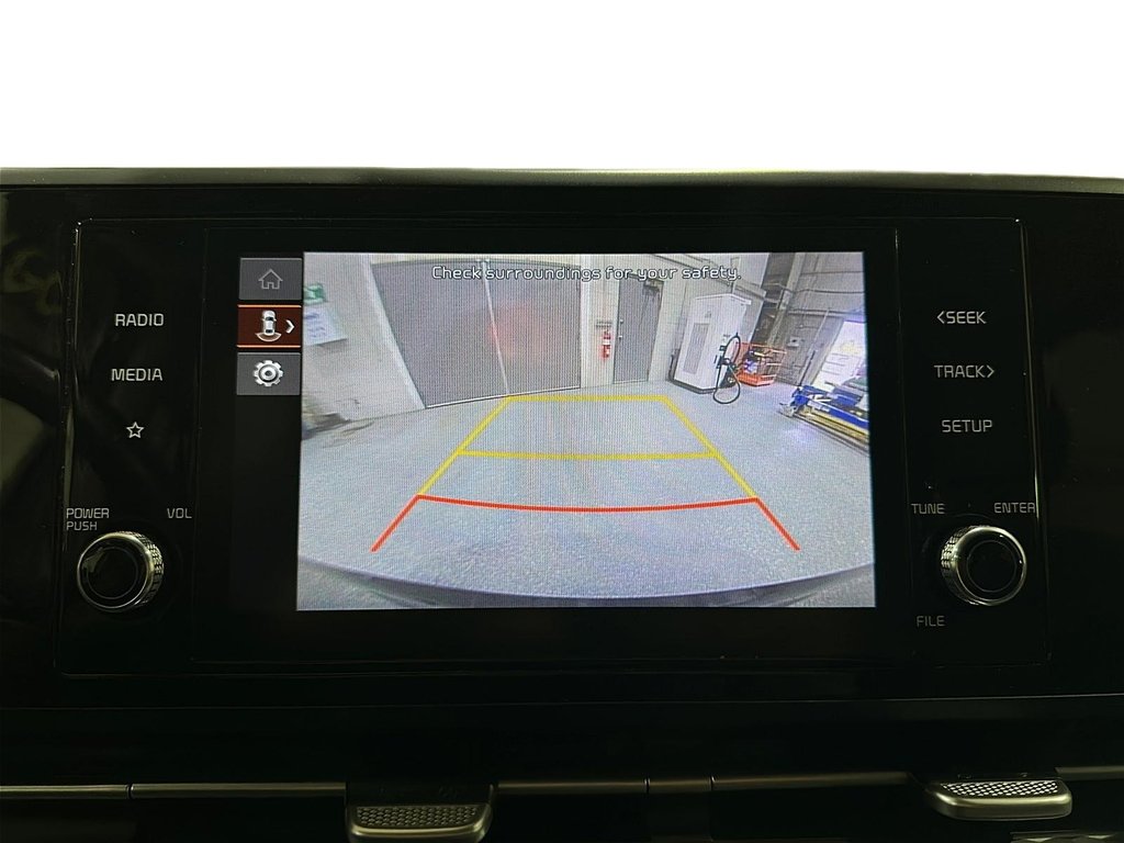 2024 Kia Carnival LX+ FWD in Brantford, Ontario - 15 - w1024h768px