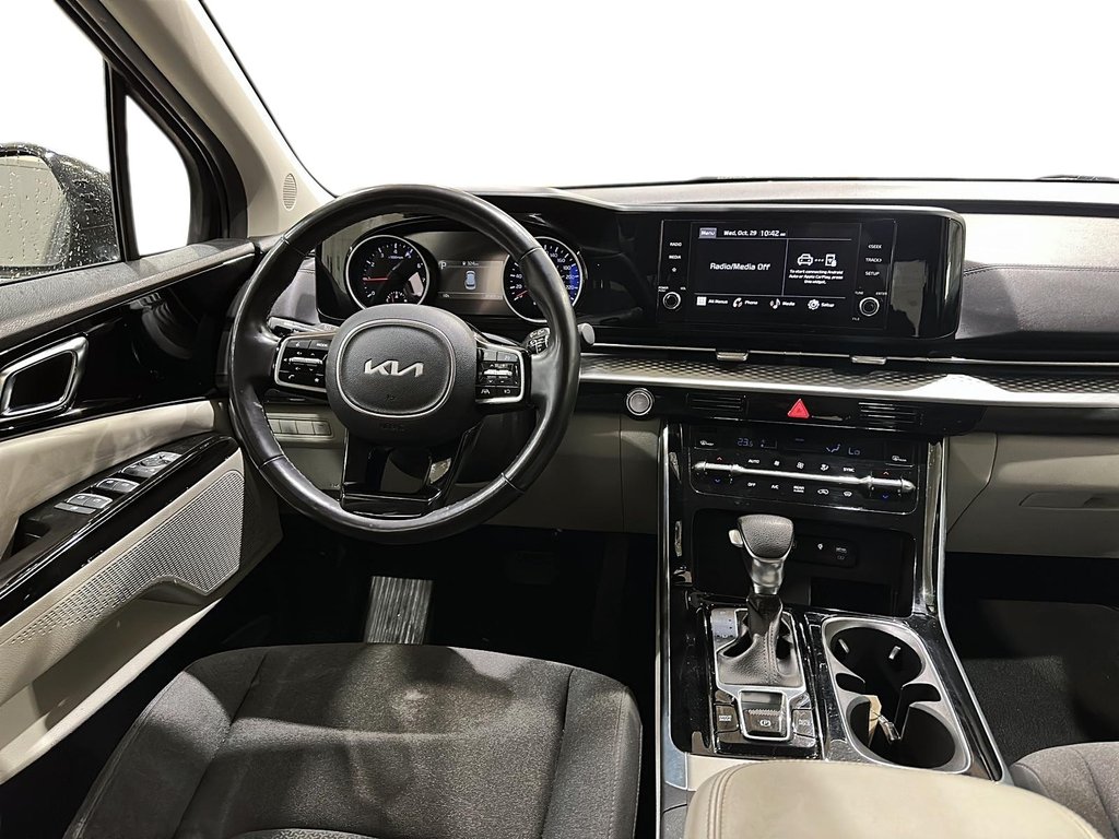 2024 Kia Carnival LX+ FWD in Brantford, Ontario - 9 - w1024h768px