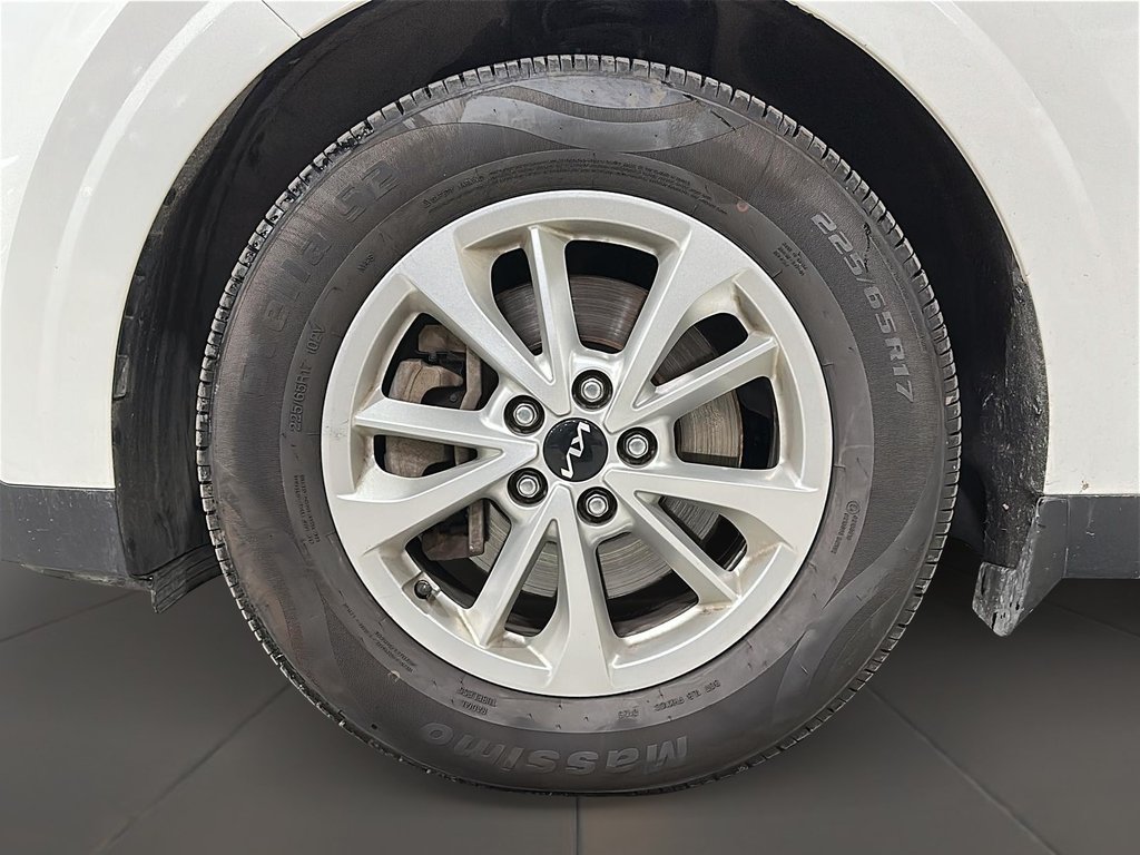 2024 Kia Carnival LX+ FWD in Brantford, Ontario - 7 - w1024h768px