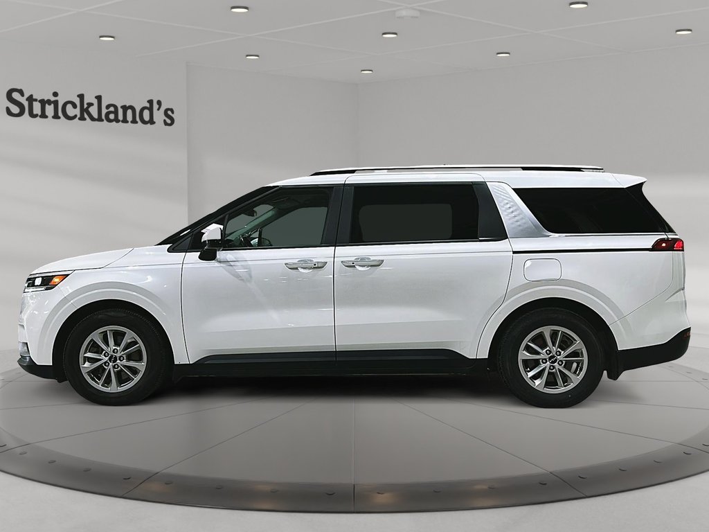 2024 Kia Carnival LX+ FWD in Brantford, Ontario - 5 - w1024h768px