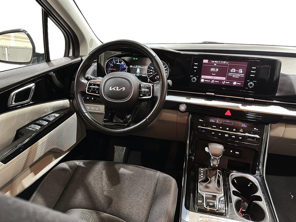 2024 Kia Carnival LX+ FWD in Brantford, Ontario - 9 - w1024h768px
