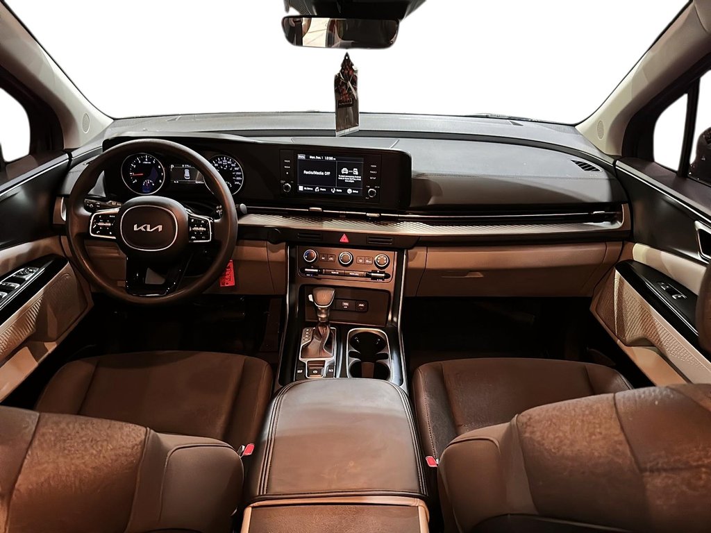 2024 Kia Carnival LX FWD in Brantford, Ontario - 9 - w1024h768px