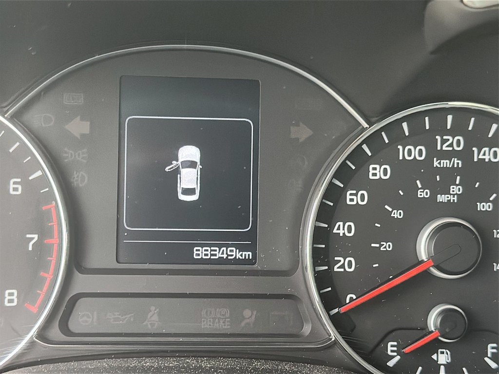 2017 Kia Forte (5) LX+ / MT in Stratford, Ontario - 12 - w1024h768px
