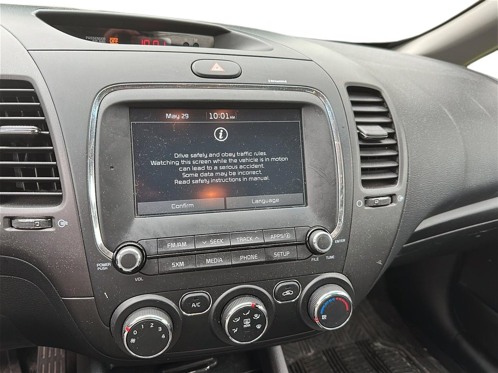 2017 Kia Forte (5) LX+ / MT in Stratford, Ontario - 13 - w1024h768px
