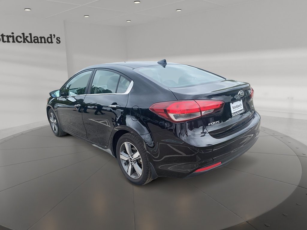 2018 Kia Forte (5) EX Luxury in Brantford, Ontario - 4 - w1024h768px